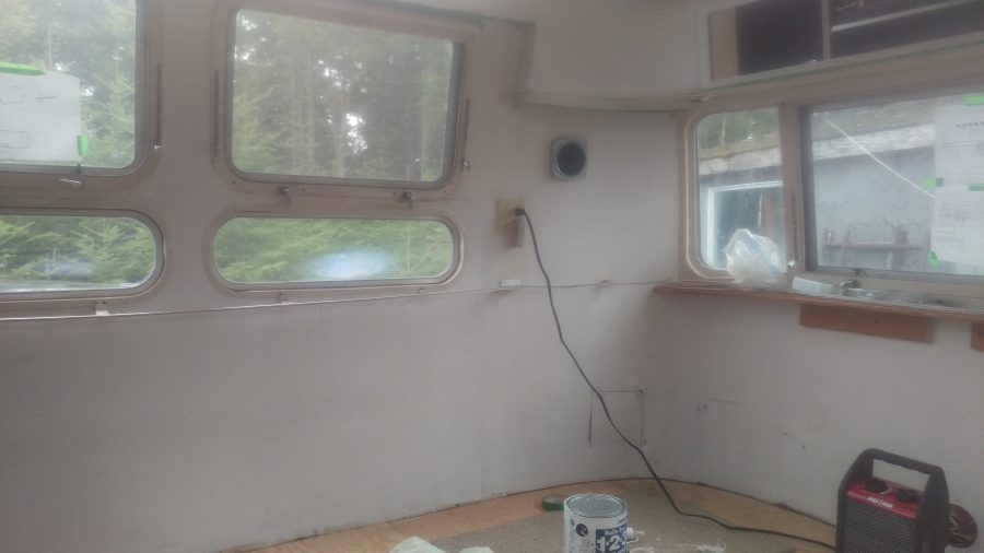 Painting our Airstream walls white